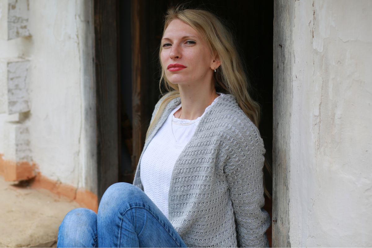 Kobieta na budowie domu