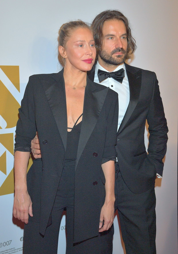 Damski garnitur w stylu Katarzyny Warnke - jak nosić największy trend tej jesieni?