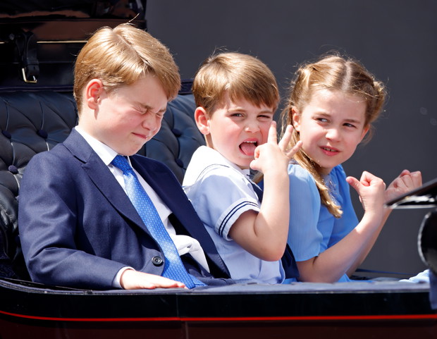 Książę Louis podczas Trooping the Colour, czerwiec 2022.