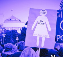 25 lat więzienia lub dożywocie za przerwanie ciąży? "Każdy, kto jest chociaż odrobinę przyzwoity, nie zagłosuje za tym projektem"