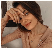 Jak dobrać biżuterię do dekoltu w serek, łódkę a jak do okrągłego?