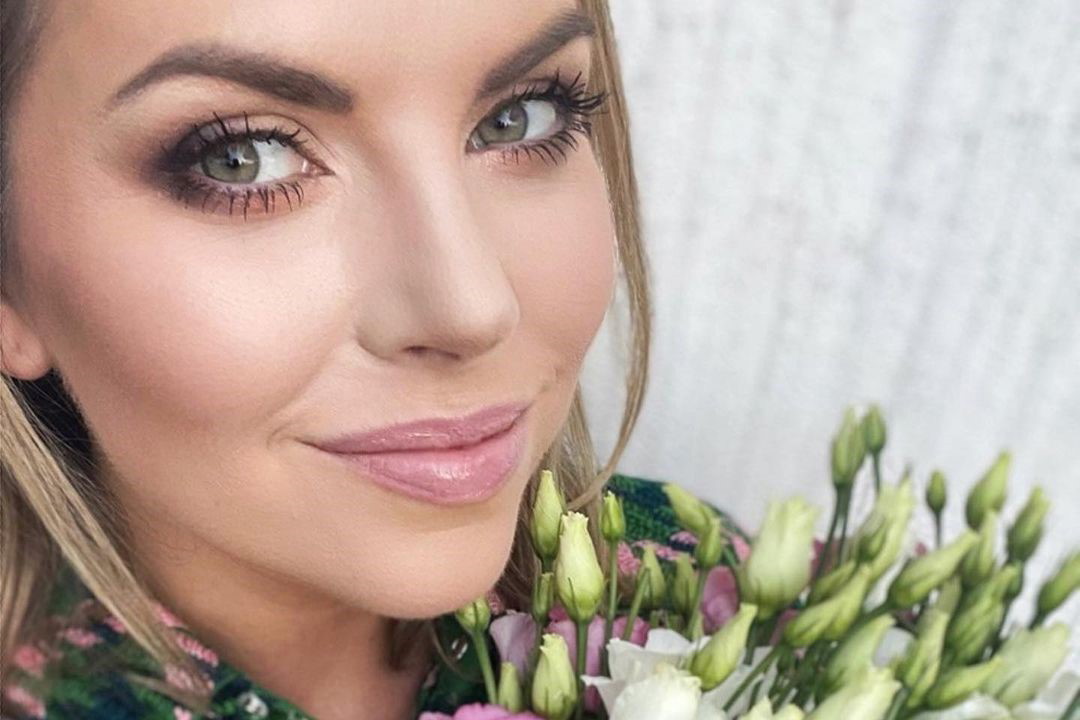 Aleksandra Kwaśniewska publikuje zdjęcie z wesela, które nigdy nie ujrzało światła dziennego. Padło też pytanie o brak obrączki na palcu