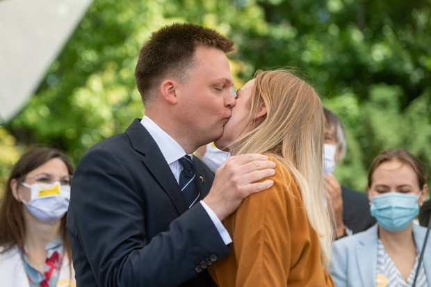 Urszula Brzezińska-Hołownia, Szymon Hołownia