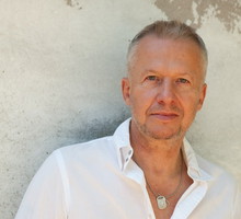 Bogusław Linda w ostrych słowach skrytykował katolicyzm w Polsce: „wszedł i rozpie*dolił nasz kraj, ogłupiając ludzi”