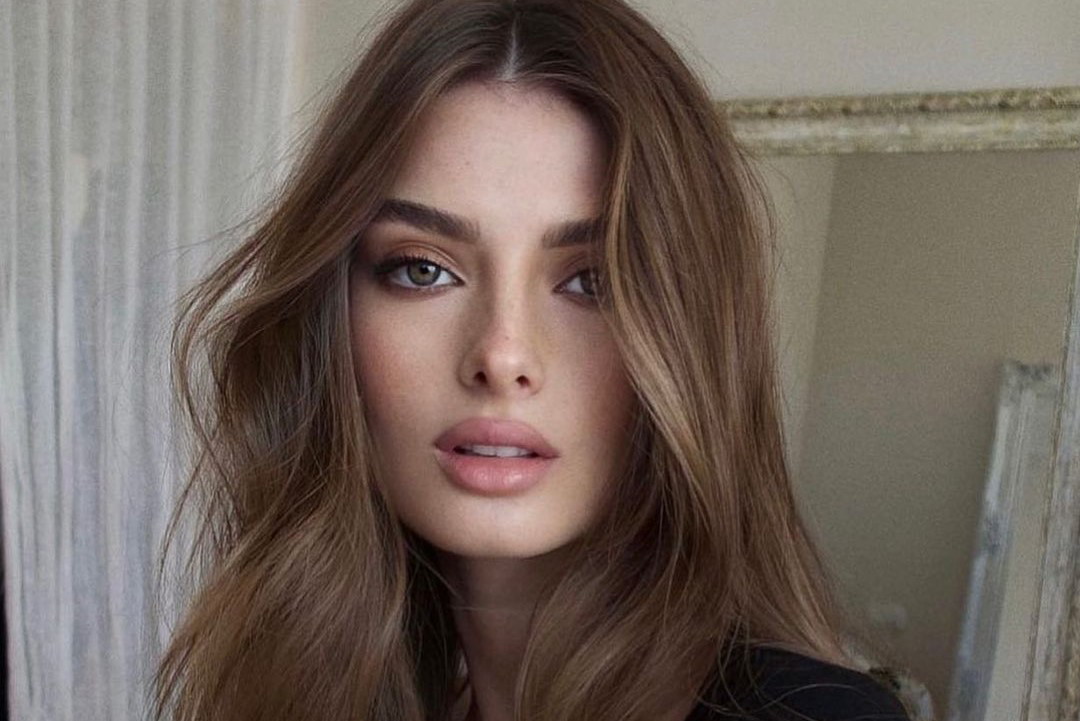 Czy można użyć tuszu do rzęs do zamaskowania odrostów? Sprawdzamy life hack instagramerek!