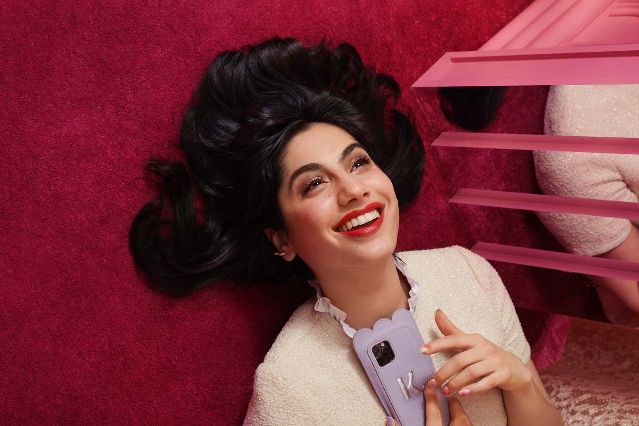 W tej aplikacji znajdziesz najlepsze promocje i modowe inspiracje od najmodniejszych dziewczyn z branży