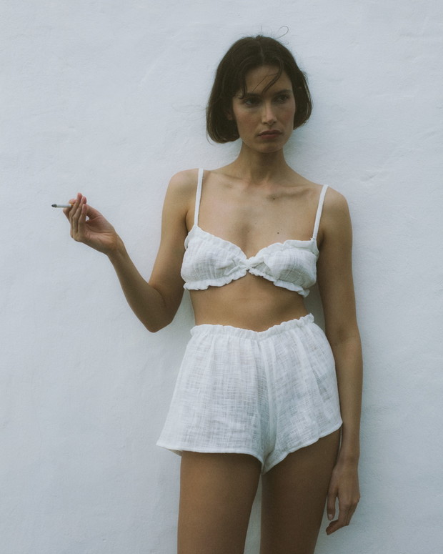 Nowa kampania Undress Code SS22 Stealing Beauty to złoto! Chcemy wszystko z tej kolekcji plus bilet w daleką podróż