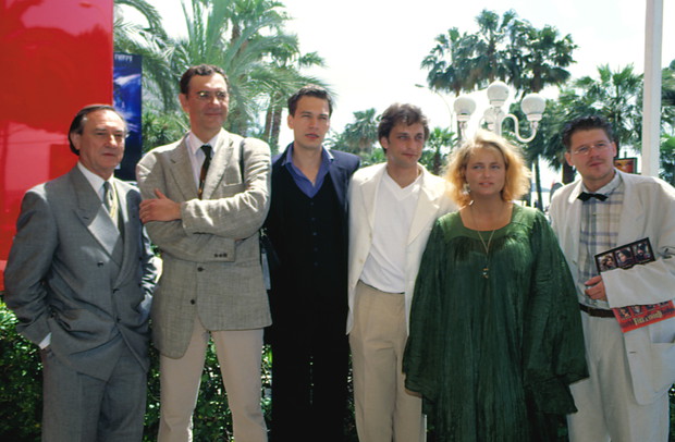 Anna Majcher w towarzystwie aktorów, z którymi zagrała w Ogniem i mieczem