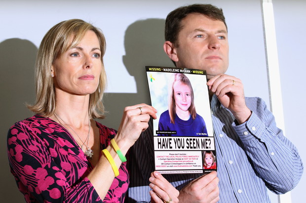 Rodzice Madeleine McCann ze zdjęciem, na którym dokonano jej progresji wiekowej