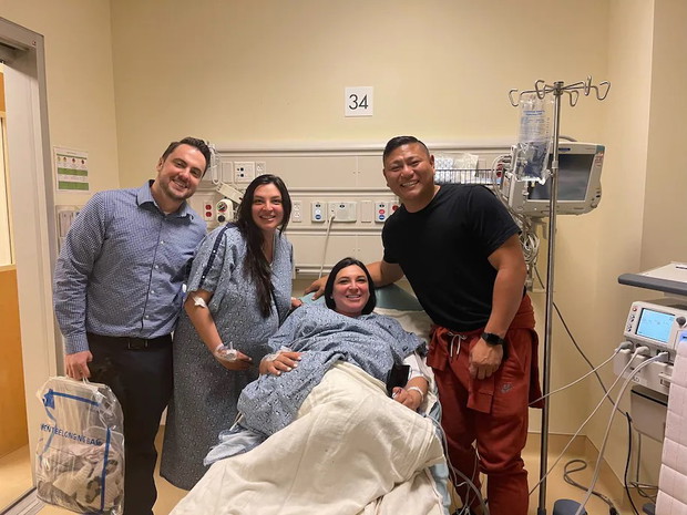 Bliźniaczki przez całe życie żartowały, że urodzą tego samego dnia. I tak się stało! Ich pierworodni synowie mieli nawet te same wymiary