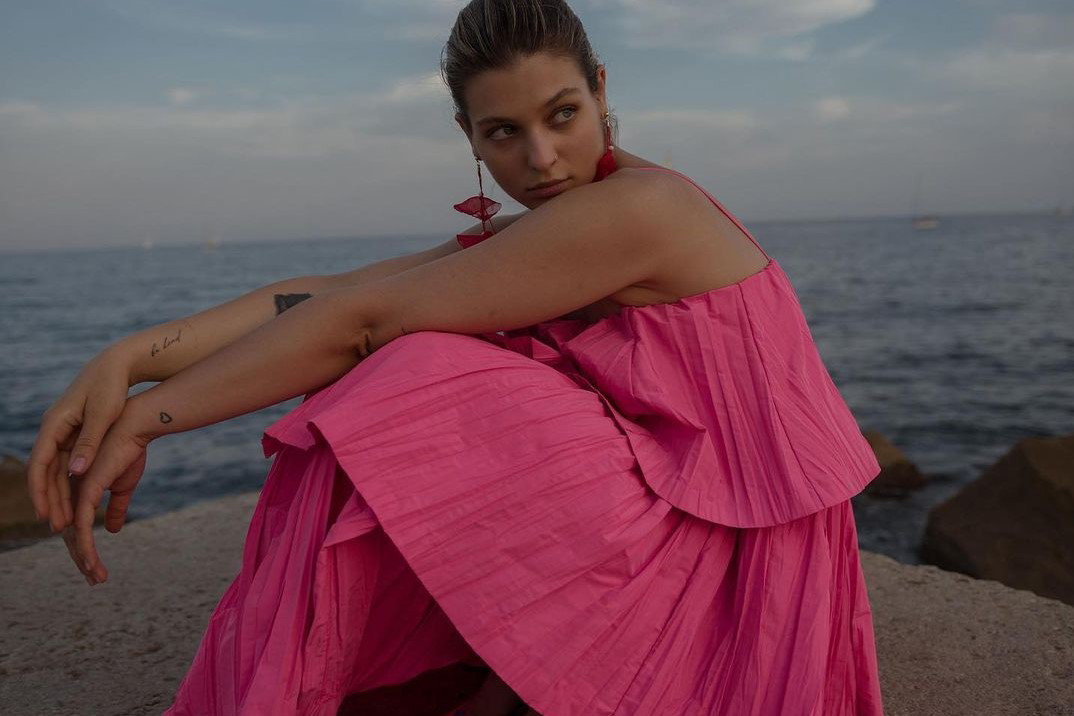 Sukienki na lato: zobacz nasz przegląd najbardziej romantycznych sukienek idealnych na wesele, urlop i do pracy