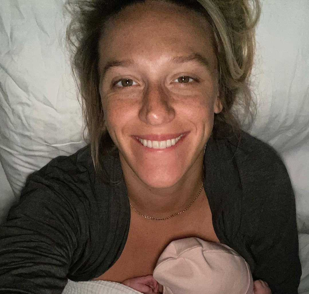 Ola Żebrowska urodziła 4. dziecko! Zdradziła, jakie pytanie męża wkurzała ją podczas porodu najbardziej