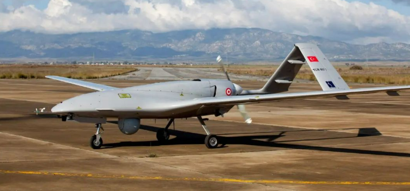 Polacy zebrali 22,5 ml złotych na dron Bayraktar dla Ukrainy. Turcy zdecydowali się na piękny gest - przekażą go bezpłatnie!