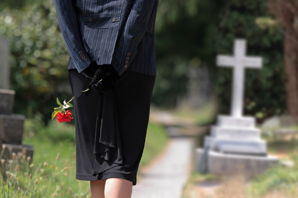 Tego nie można robić w Zaduszki. Przesądy, które mogą ściągnąć na nas pecha