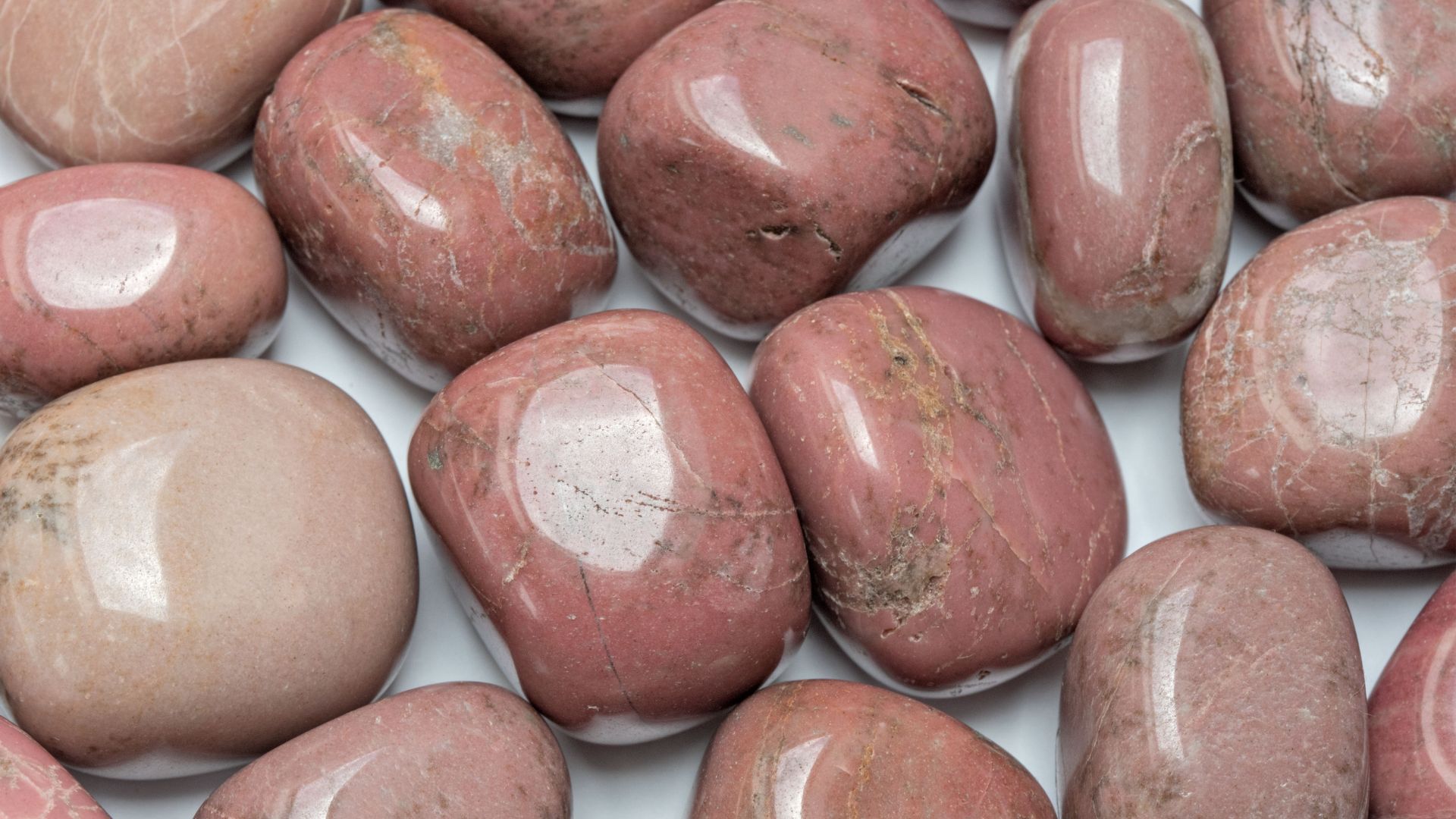 rodonit właściwości