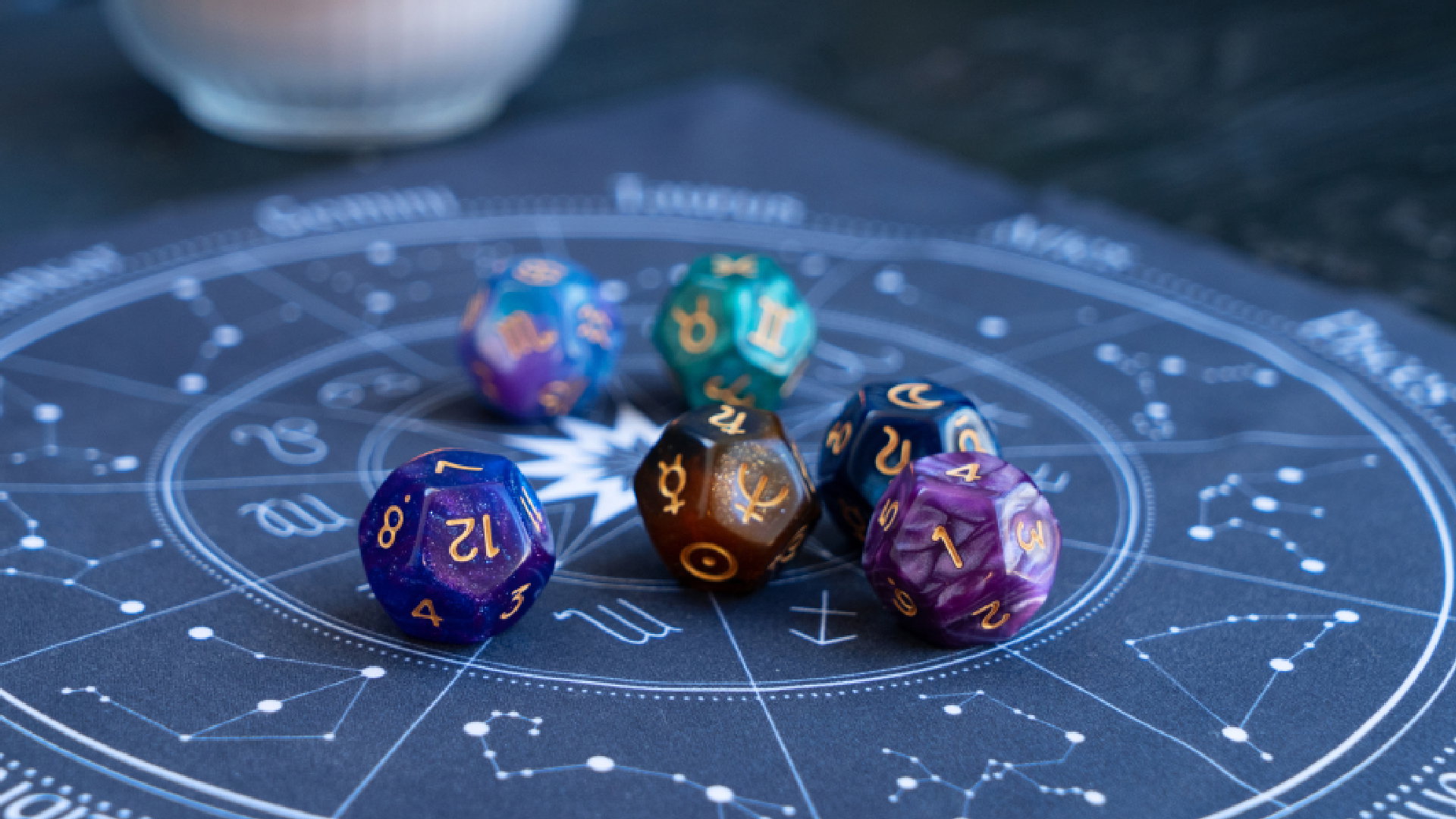 Horoskop na wtorek 8 listopada 2022 roku. Horoskop dzienny dla wszystkich znaków zodiaku