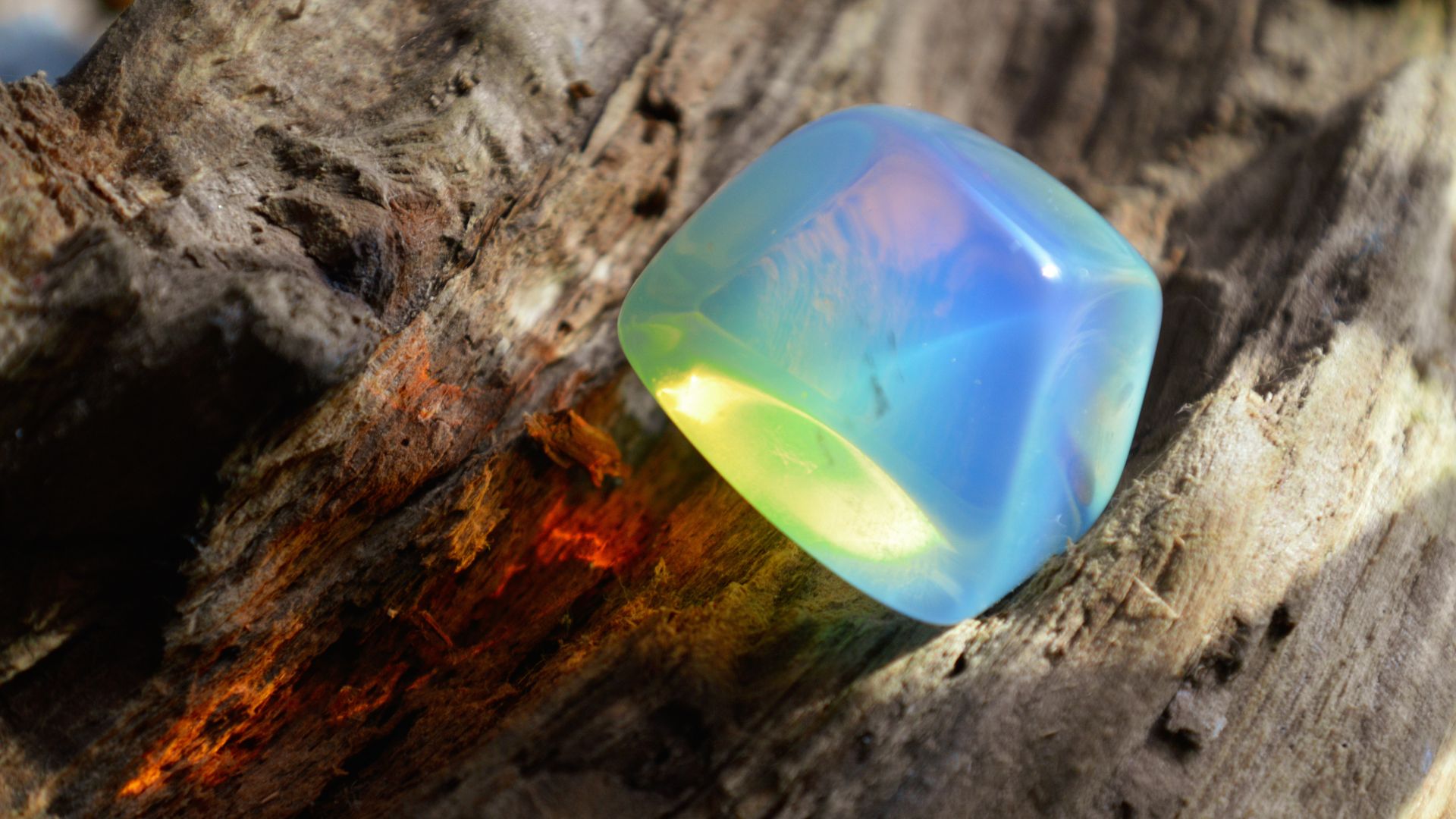 opalit właściwości