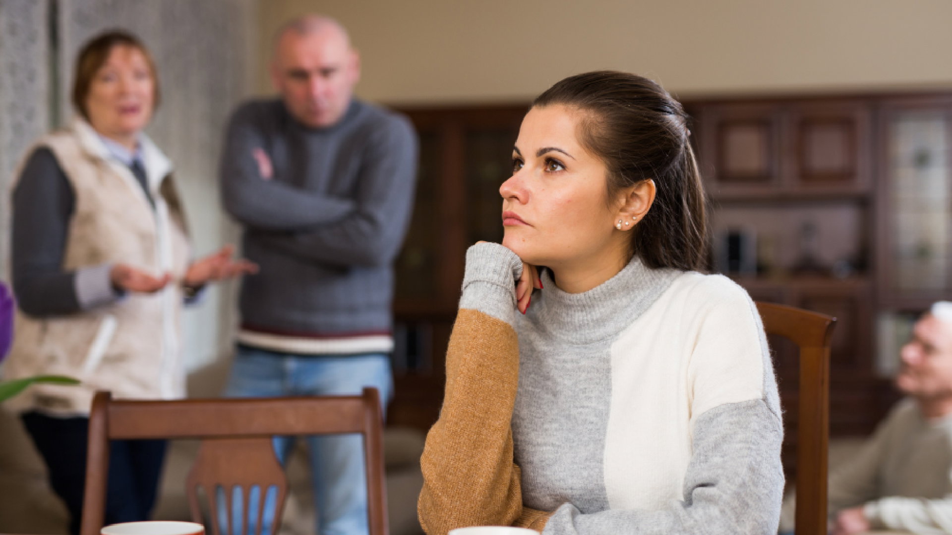 Te 3 znaki zodiaku to najgorsze synowe. Teściowe przechodzą z nimi piekło na ziemi