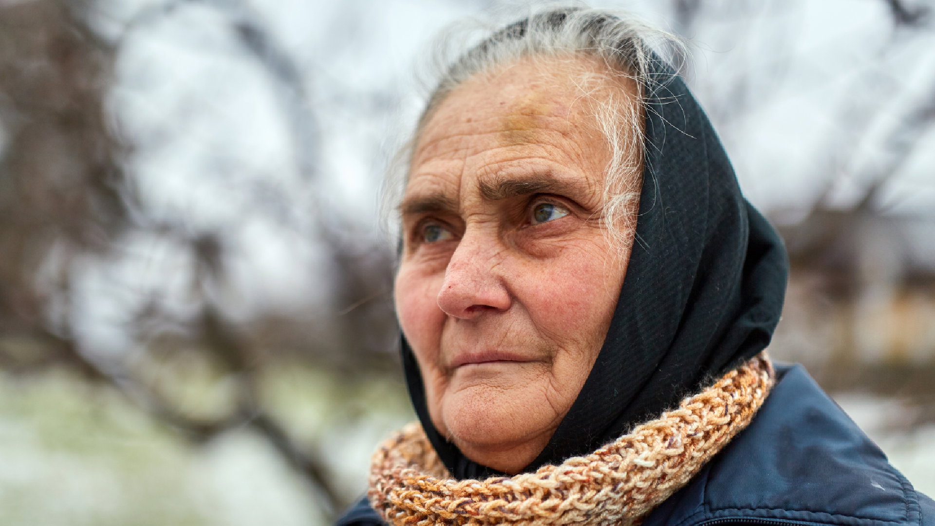 Rytuał szeptuch na złe oko. Sprawdź, jak odczynić jego działanie