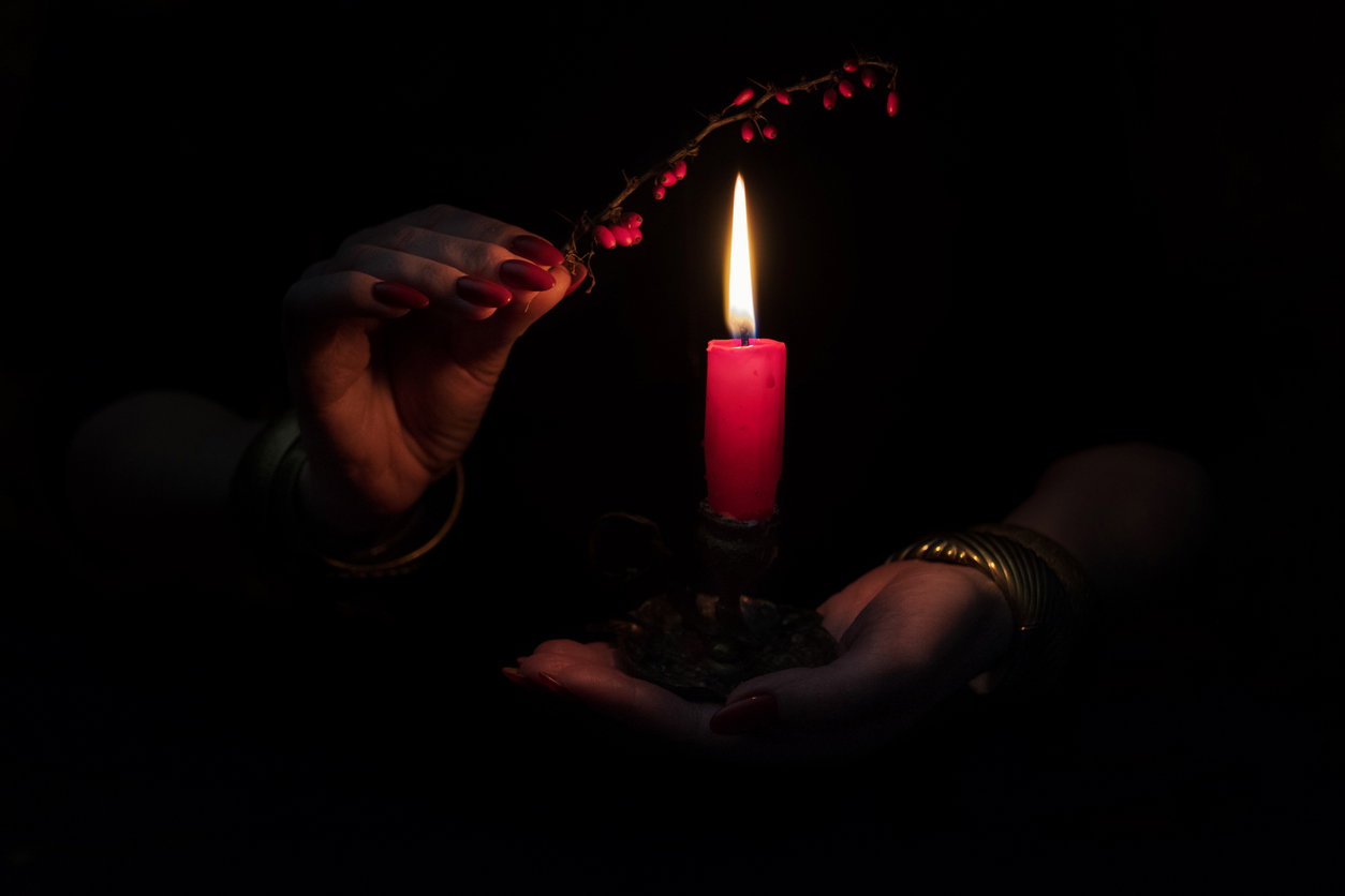 Miłosny rytuał na powrót partnera pozwoli ci odnowić związek. Wasza miłość znów zakwitnie