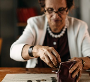 Temu znakowi zodiaku grozi utrata pieniędzy w 2023 roku. To nieuniknione