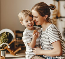 Te 4 znaki zodiaku to rodzice na medal. Inni powinni brać z nich przykład