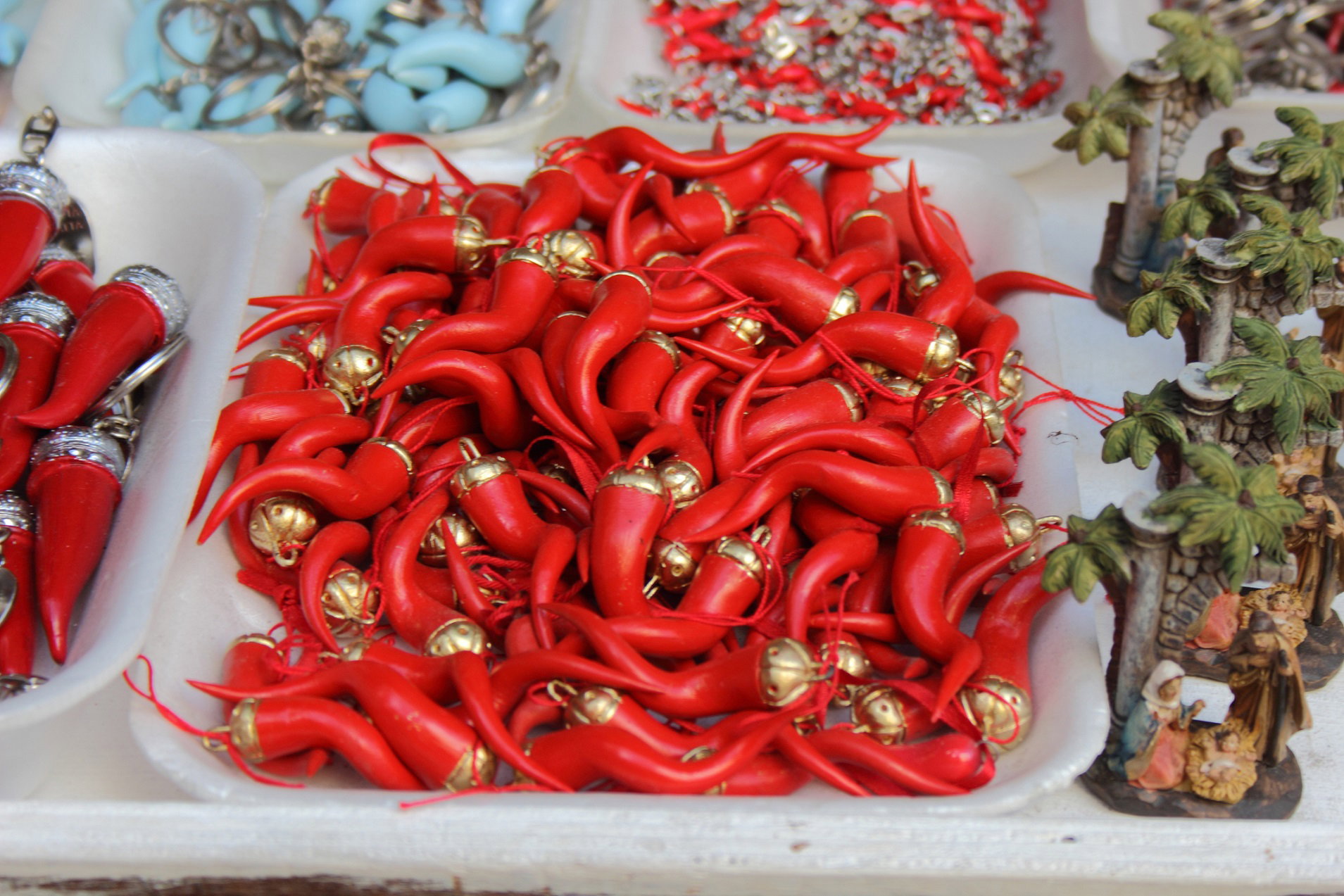 Ten talizman odstrasza złe moce i chroni przed pechem. Jest jeden haczyk