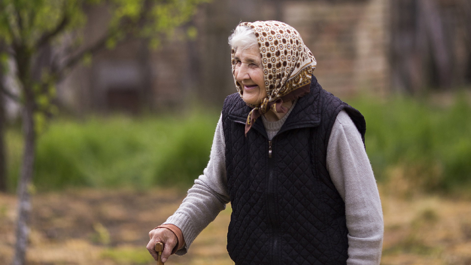 Babcia z Lubelszczyzny zdradziła, jak rozpoznać zły urok. Potrzebujesz tylko wody i chleba
