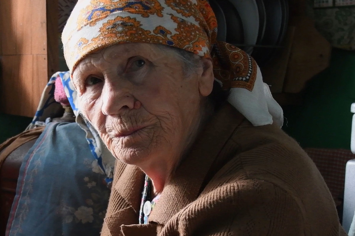 Rytuał szeptuch na stres w pracy. Możesz go wykonać w każdej chwili