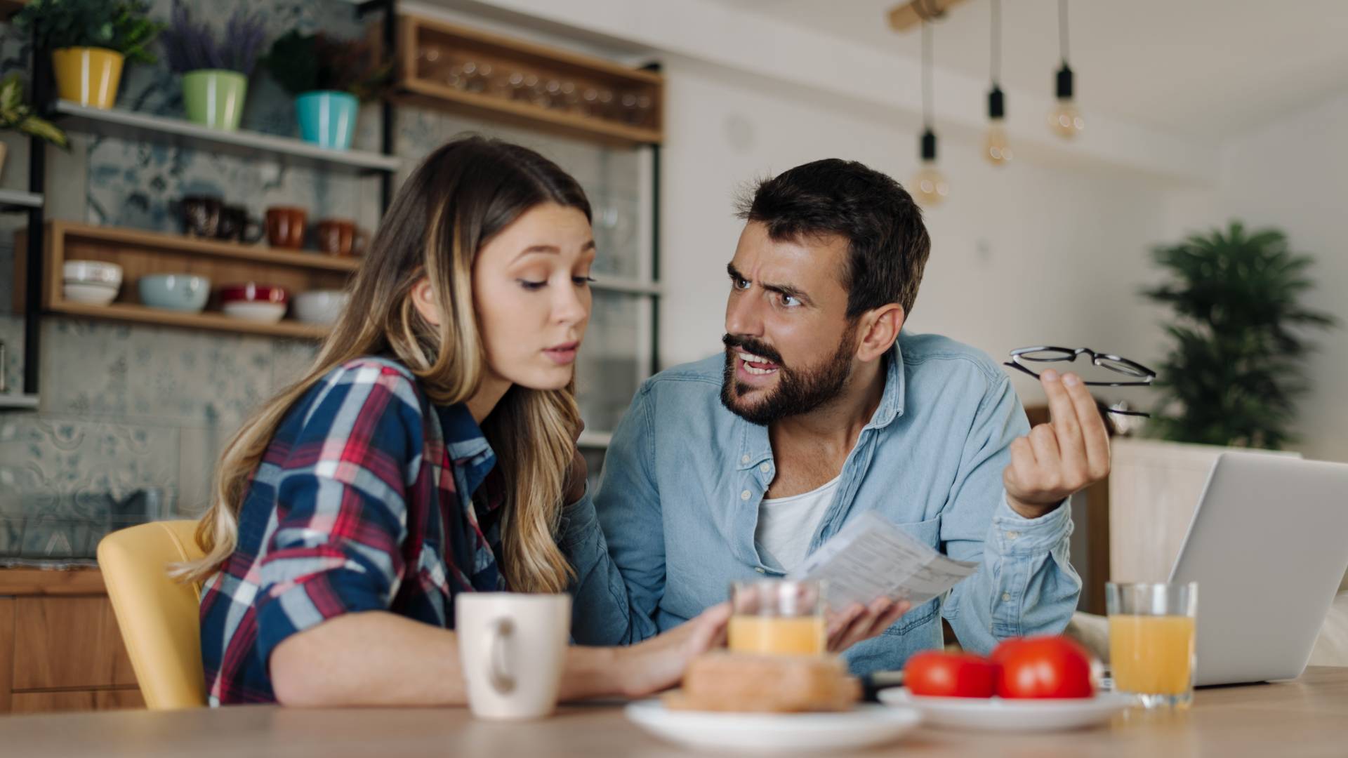 Te 2 znaki zodiaku mają lepkie ręce.