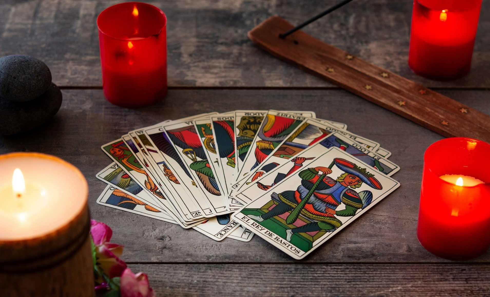 Odkryj kartę tarota na 2023 rok. Zapowiada czas pełen wyzwań