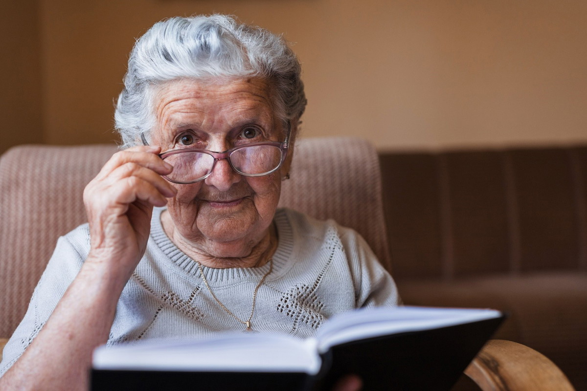Zapomniany babciny sposób na znajdowanie rzeczy. Wypróbuj go, a zguba szybko wróci