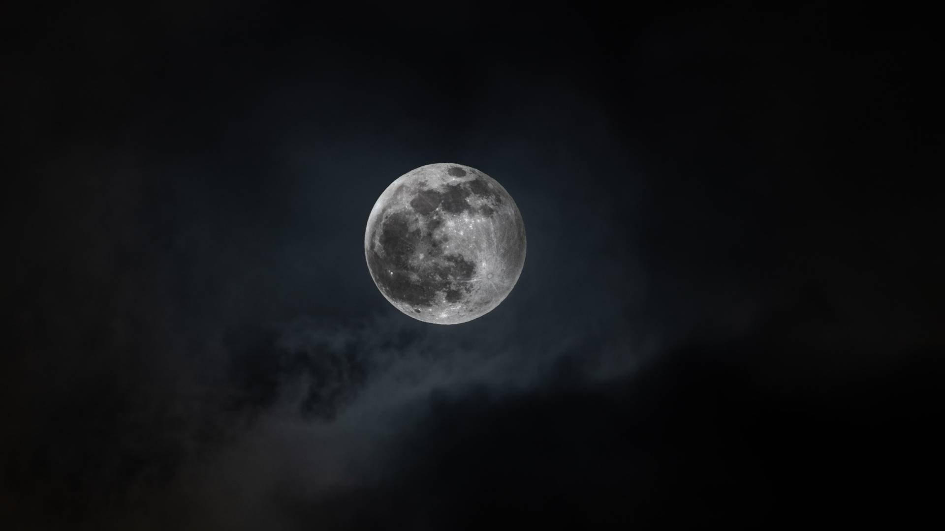 Pod żadnym pozorem nie rób tego przed pełnią księżyca. Jeśli zrobisz to 5 lutego, czeka cię nieszczęście