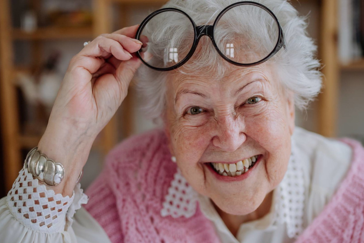 Babciny sposób na poprawę nastroju. Dodaj do herbaty 3 szczypty tej mikstury