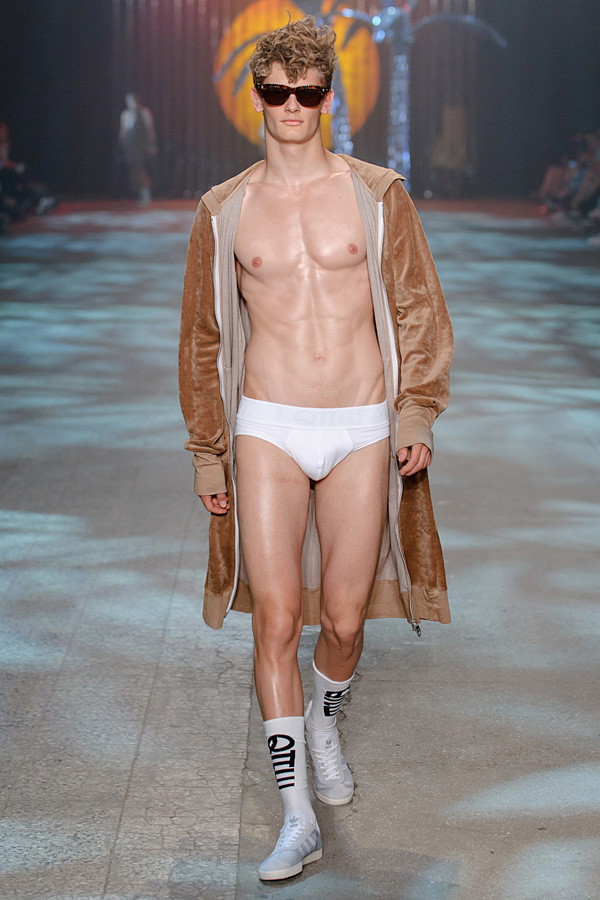 Robert Kupisz lato 2017