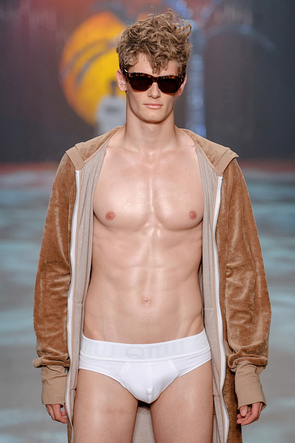 Robert Kupisz lato 2017