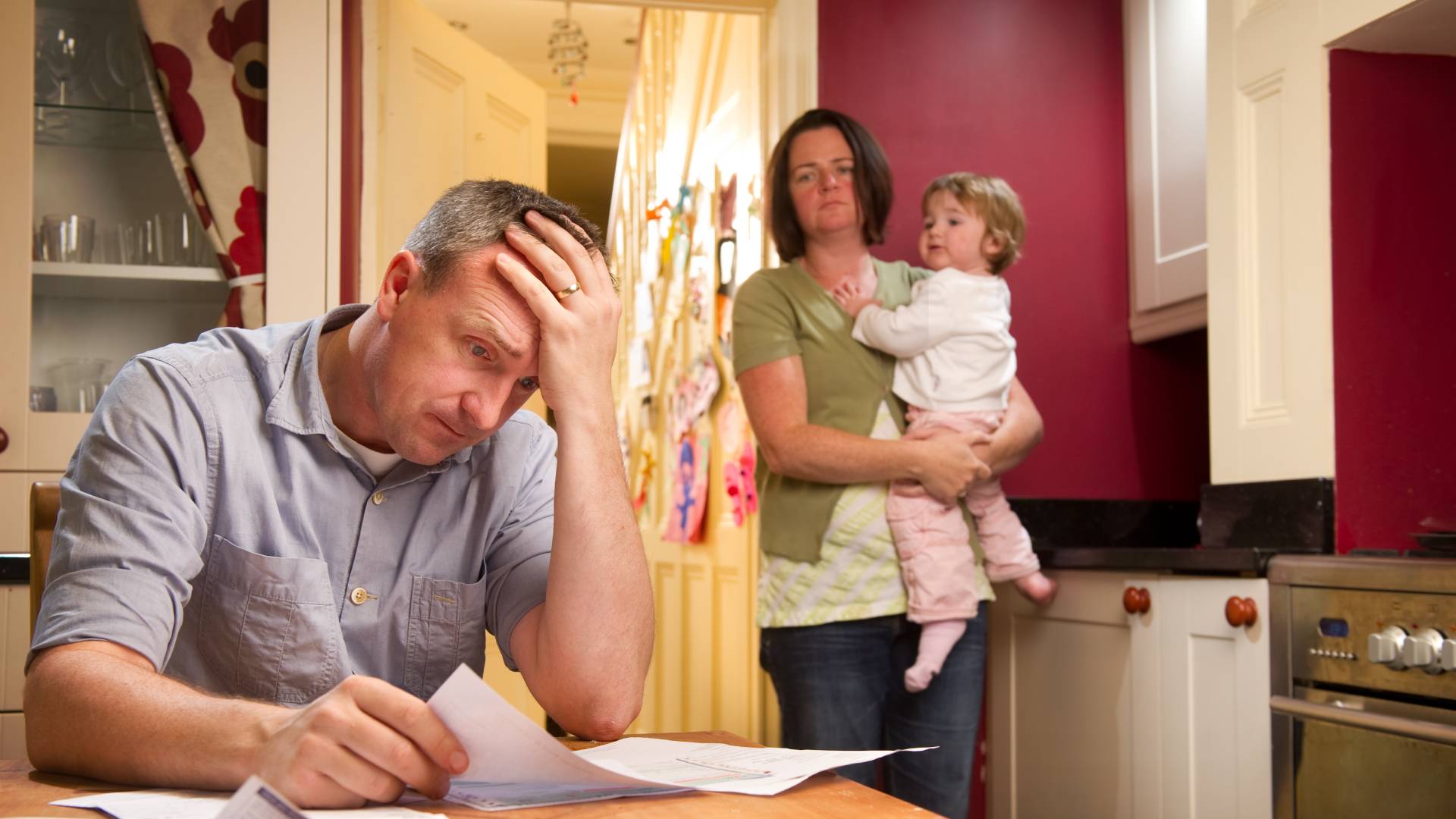 Pod żadnym pozorem nie trzymaj tego w portfelu. Jeśli to masz, z pewnością ściągniesz na siebie długi