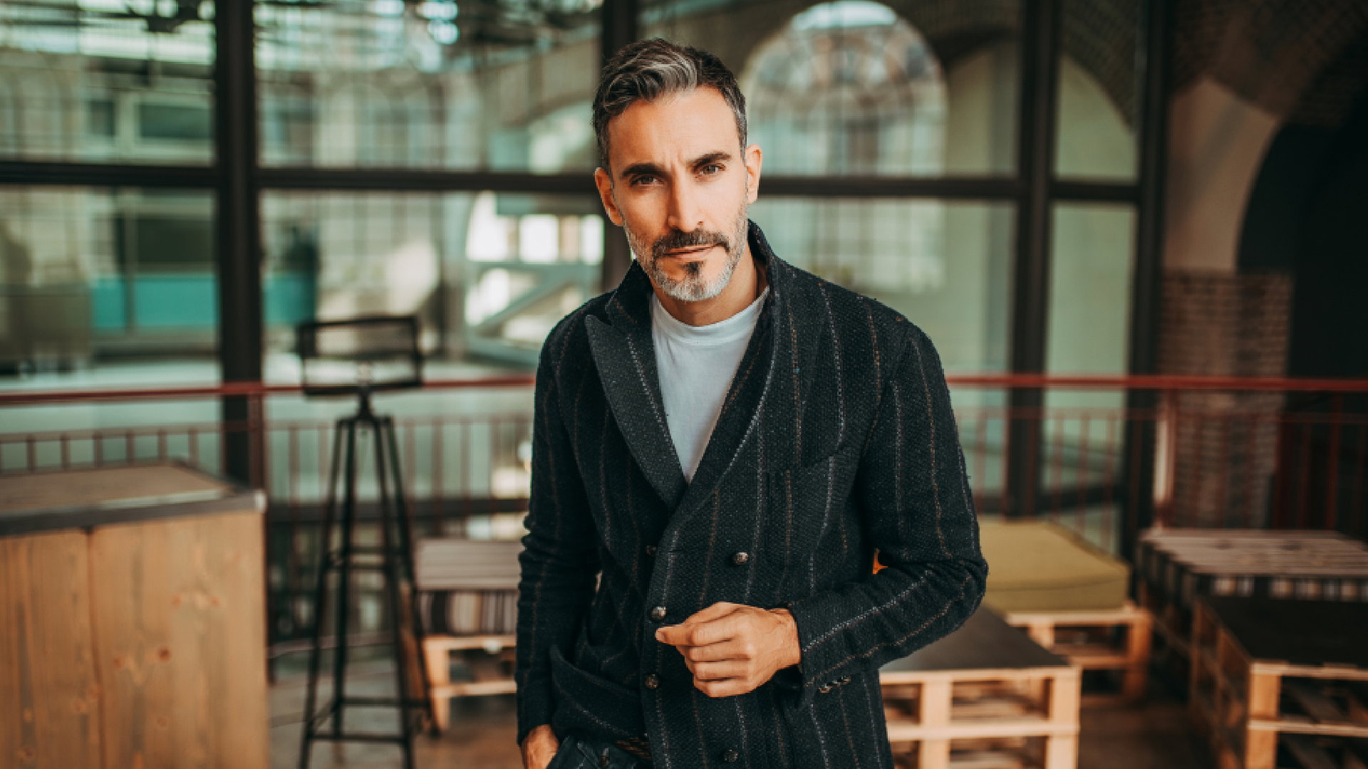 Facet o tym znaku zodiaku to bawidamek. Jest pożeraczem kobiecych serc