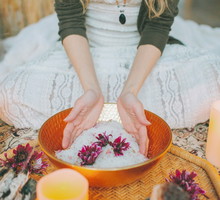 Uwolnij się od toksycznych sytuacji dzięki oczyszczającej kąpieli solnej. Usunie stres i negatywne myśli