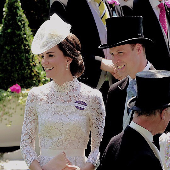 Księżna Kate w sukni Alexandra McQueena