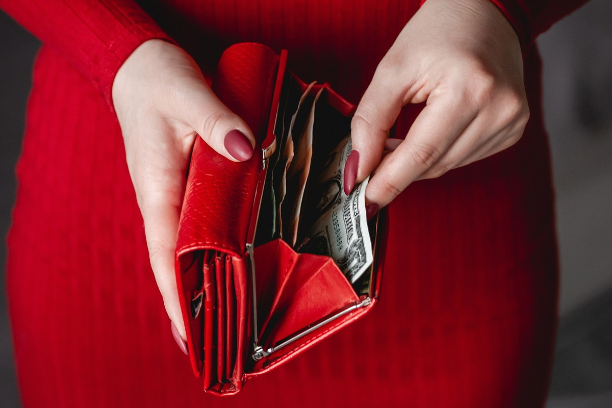 Wyciągasz to z portfela? Narażasz się na pecha i kłopoty finansowe