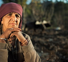 Stara cyganka ostrzega: nie zabieraj tego ze sobą. Przynosi pecha i szkodzi w miłości