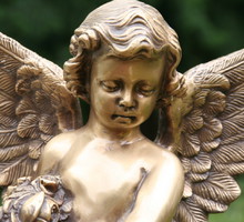 Angelologia: anielski sposób na przyciągnięcie pieniędzy. Wystarczą 3 kroki, żeby zyskać fortunę