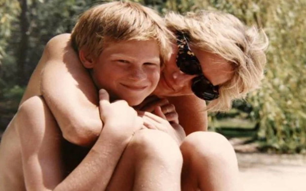 Księżna Diana z księciem Harrym