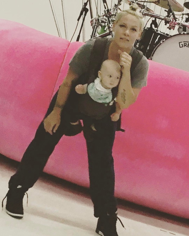 Pink z synkiem