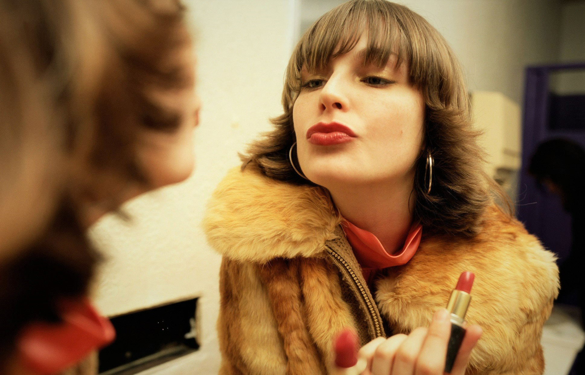 Odkryj w sobie boginię. Wypróbuj rytuał czerwonej szminki