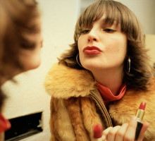 Odkryj w sobie boginię. Wypróbuj rytuał czerwonej szminki