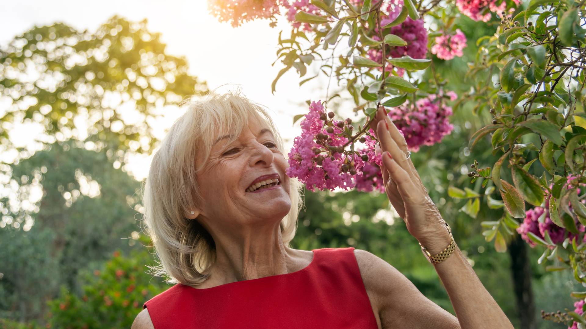 Te kwiaty pięknie pachną, ale przyciągają pecha. Lepiej nie przynoś ich do domu