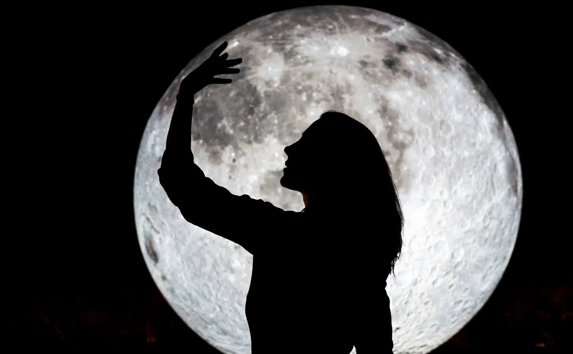 Nadchodzi Pełnia Robaczego Księżyca. Tych 5 rzeczy lepiej wtedy nie robić