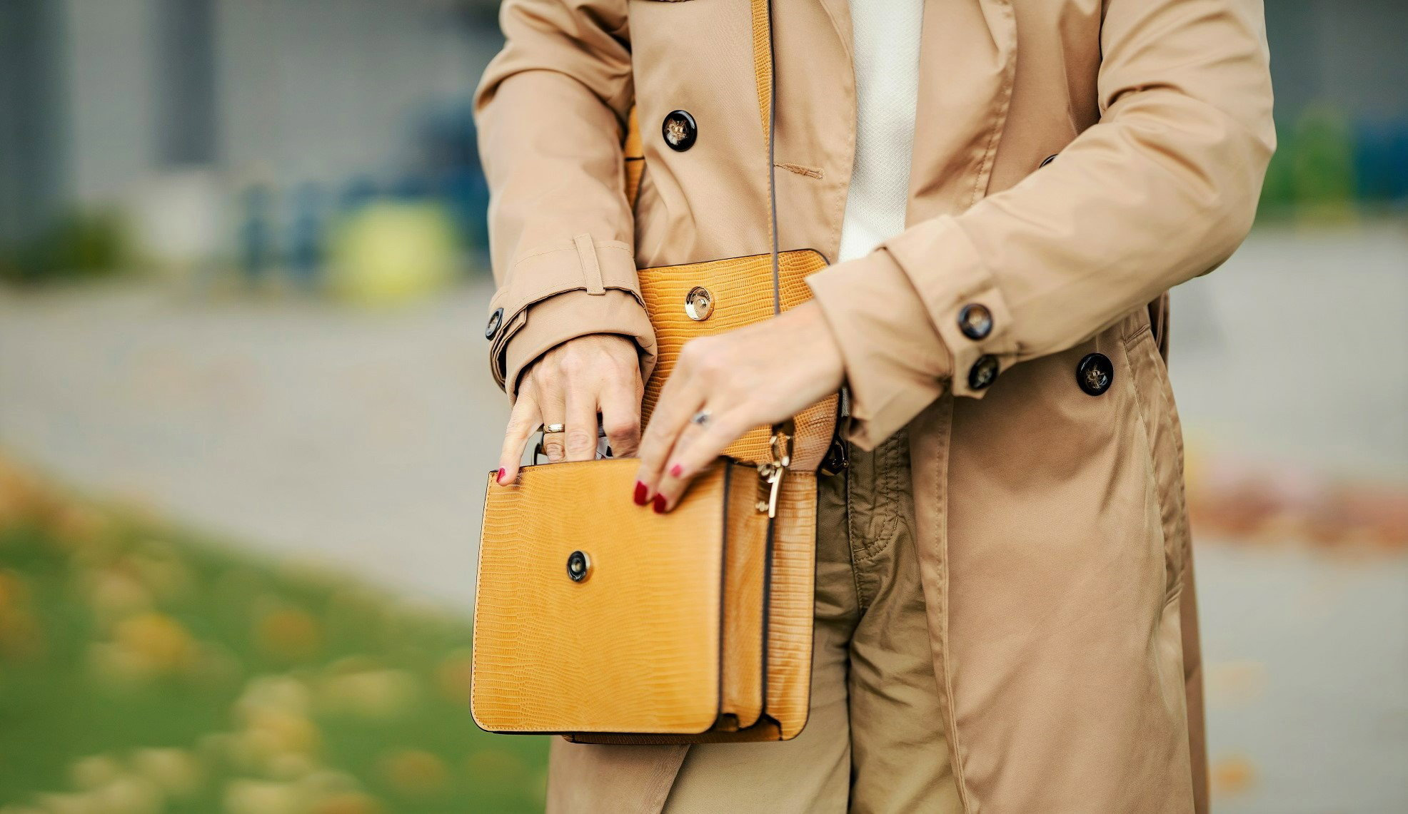 Nosisz to w torebce? To odpycha pieniądze. Natychmiast się tego pozbądź